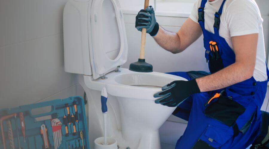 Local annual plumbing maintenance in Topeka, IL
